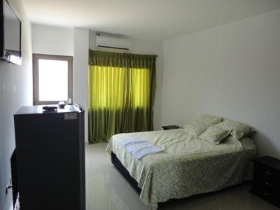 Hotel Los Paisas Mitu Zewnętrze zdjęcie